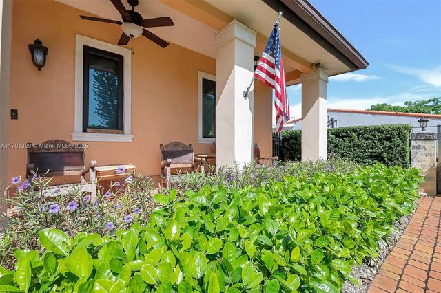 4251 SW 11th St, Miami, FL 33134