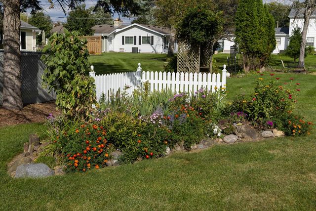 306 W Leonard STREET, Watertown, WI 53098