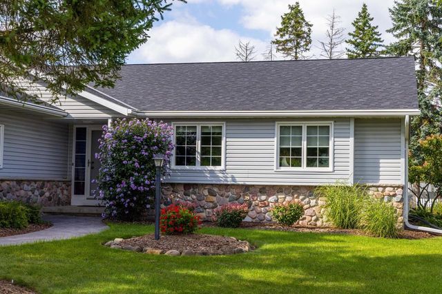 306 W Leonard STREET, Watertown, WI 53098