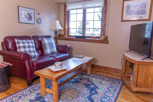 306 W Leonard STREET, Watertown, WI 53098