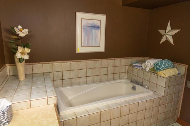 306 W Leonard STREET, Watertown, WI 53098