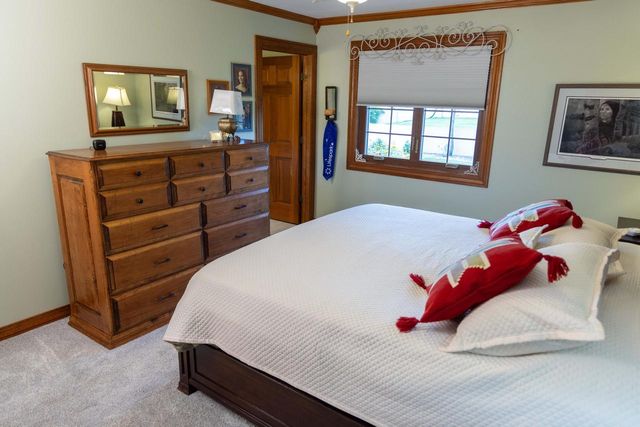 306 W Leonard STREET, Watertown, WI 53098