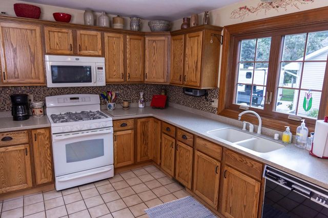 306 W Leonard STREET, Watertown, WI 53098