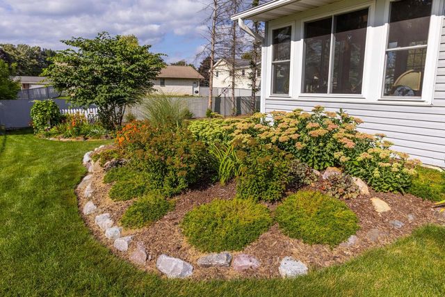 306 W Leonard STREET, Watertown, WI 53098