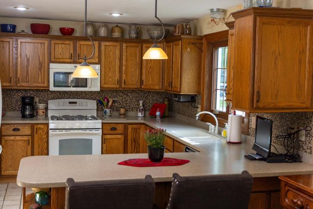 306 W Leonard STREET, Watertown, WI 53098