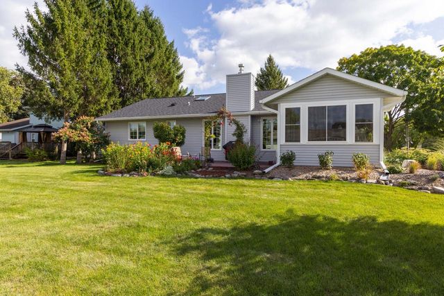 306 W Leonard STREET, Watertown, WI 53098