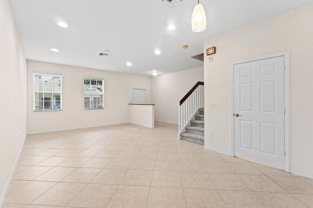118 Seagrape Drive 107, Jupiter, FL 33458
