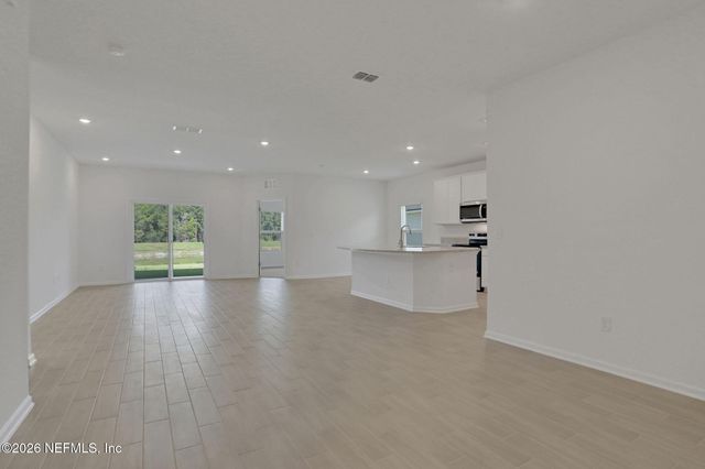 2764 LAUREL FALLS Drive, Green Cove Springs, FL 32043