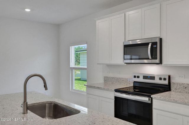 2764 LAUREL FALLS Drive, Green Cove Springs, FL 32043