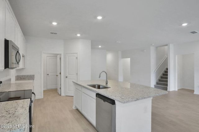 2764 LAUREL FALLS Drive, Green Cove Springs, FL 32043