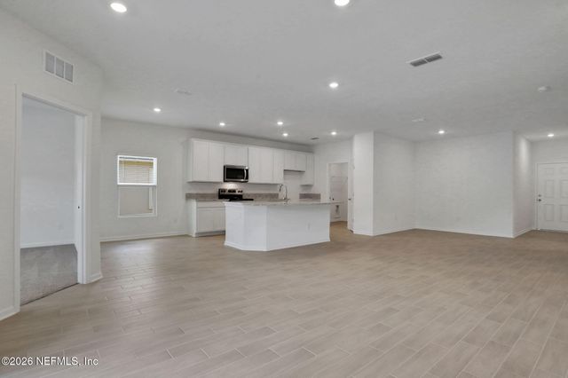 2764 LAUREL FALLS Drive, Green Cove Springs, FL 32043