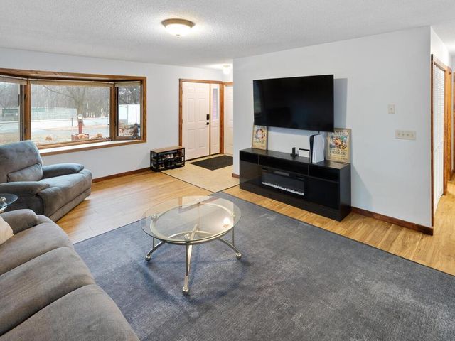 509 Heritage Blvd NW, Isanti, MN 55040