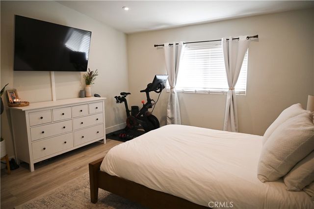30 Sunfish 44, Irvine, CA 92604