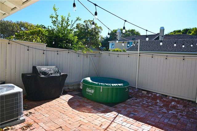 30 Sunfish 44, Irvine, CA 92604