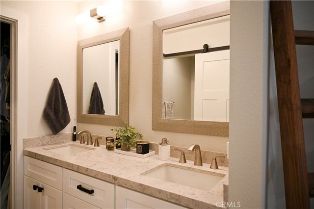 30 Sunfish 44, Irvine, CA 92604
