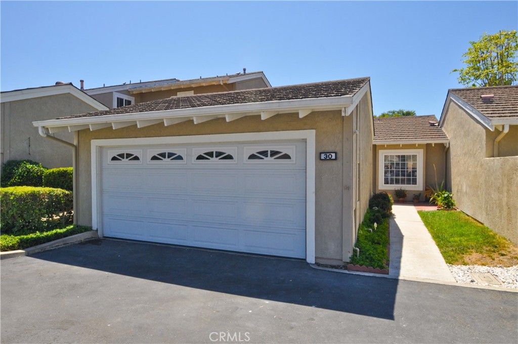 30 Sunfish 44, Irvine, CA 92604