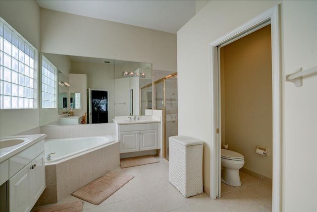 15323 Fiorenza Circle, Delray Beach, FL 33446