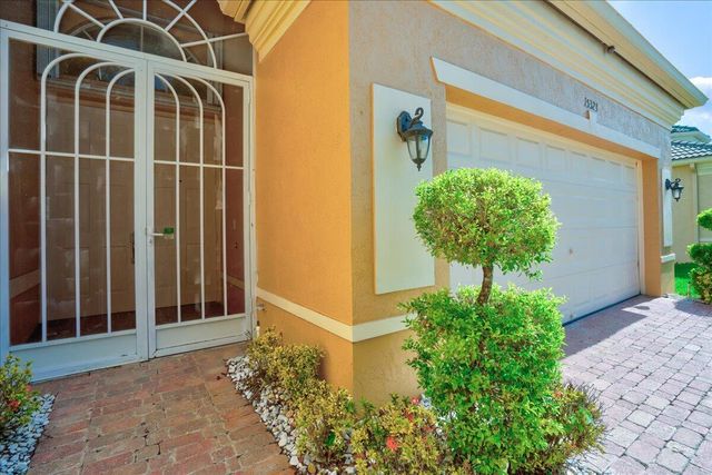15323 Fiorenza Circle, Delray Beach, FL 33446