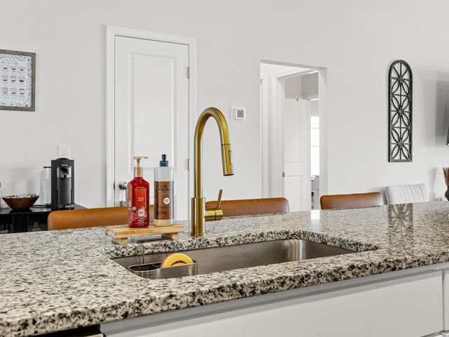 12062 Lansbury Drive, Inman, SC 29349