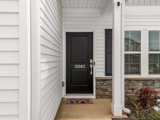 12062 Lansbury Drive, Inman, SC 29349