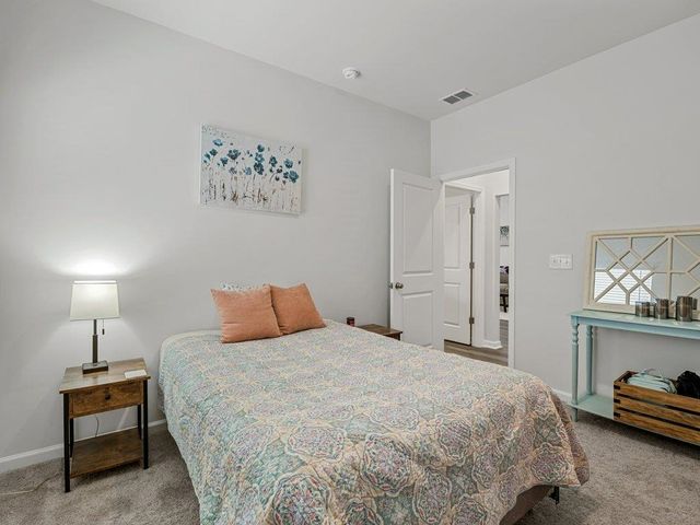 12062 Lansbury Drive, Inman, SC 29349