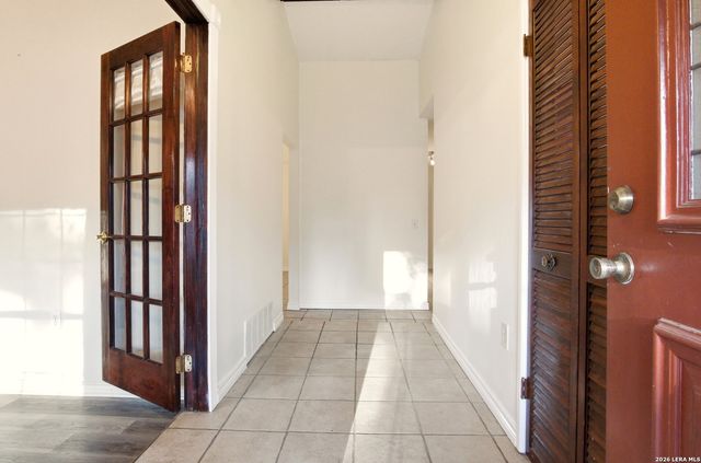 13914 Oak Meadows, Universal City, TX 78148