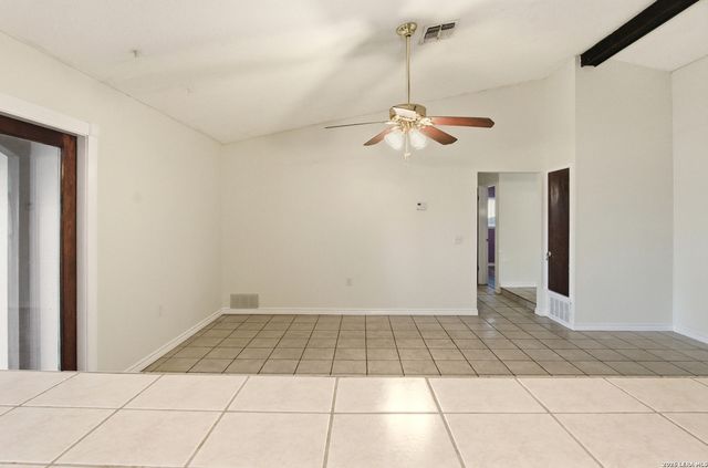 13914 Oak Meadows, Universal City, TX 78148