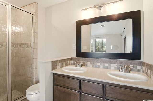 13914 Oak Meadows, Universal City, TX 78148