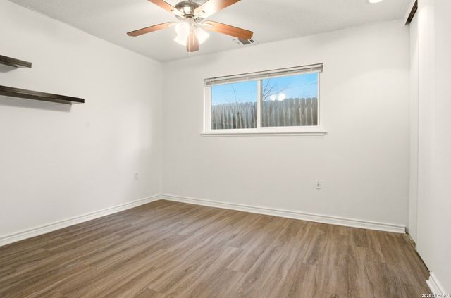 13914 Oak Meadows, Universal City, TX 78148