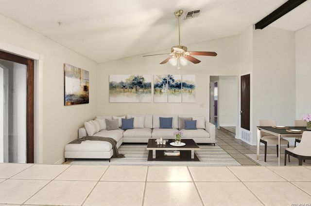 13914 Oak Meadows, Universal City, TX 78148