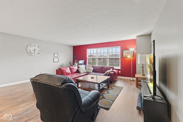 7154 Bruin Drive, Indianapolis, IN 46237