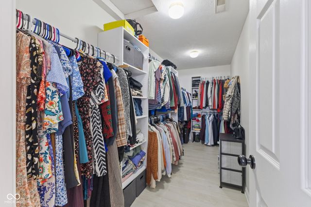 7154 Bruin Drive, Indianapolis, IN 46237