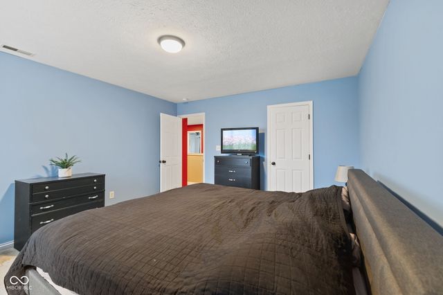 7154 Bruin Drive, Indianapolis, IN 46237