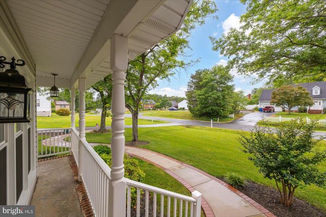 9 TALLY HO DR, Fredericksburg, VA 22405