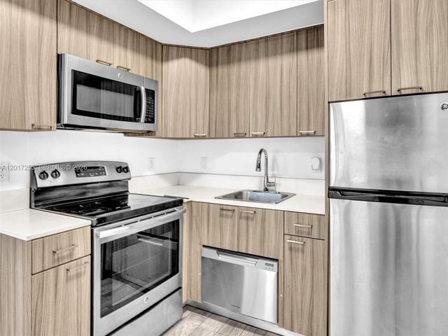 557 Michigan Ave 114, Miami Beach, FL 33139