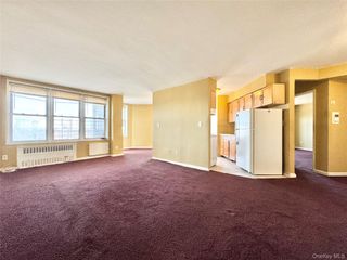 8616 60th Avenue Unit 5K, Elmhurst, NY 11373