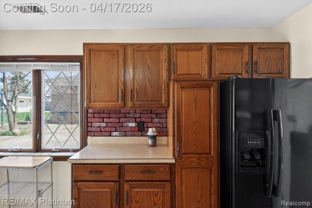 24270 Melody Lane, Taylor, MI 48180