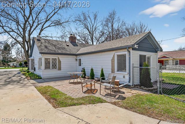 24270 Melody Lane, Taylor, MI 48180