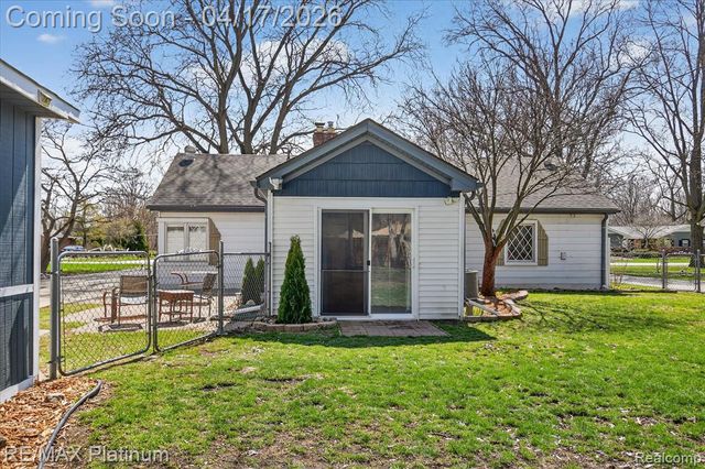 24270 Melody Lane, Taylor, MI 48180