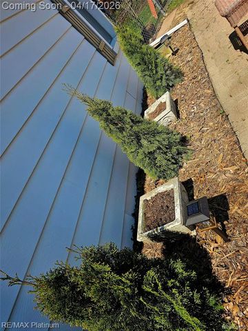 24270 Melody Lane, Taylor, MI 48180