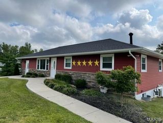 1074 Bryan Road Road, O'fallon, MO 63366