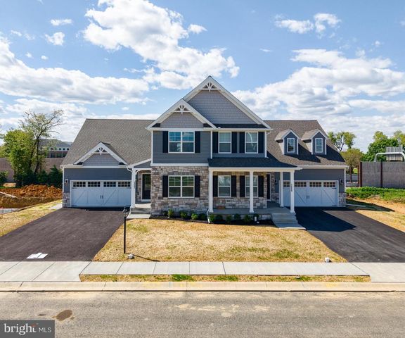 1247 HERSHEY LN, Lancaster, PA 17601