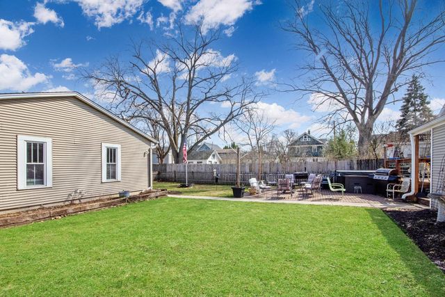 519 Madison STREET, Lake Geneva, WI 53147