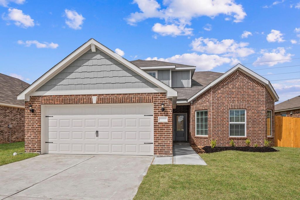 15643 Honey Cove Drive, Conroe, TX 77303