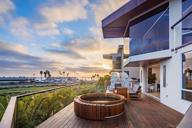 2516 San Elijo Ave, Cardiff, CA 92007