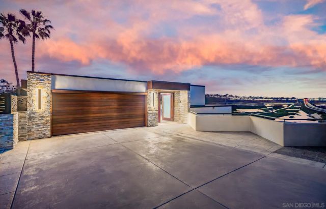 2516 San Elijo Ave, Cardiff, CA 92007