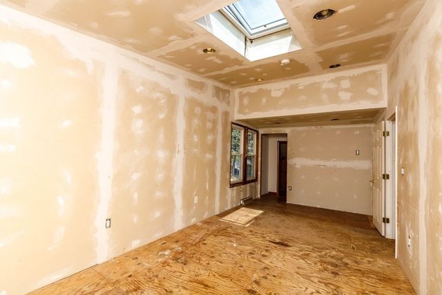 58 Lindell Avenue, Leominster, MA 01453