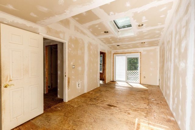 58 Lindell Avenue, Leominster, MA 01453