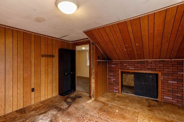 58 Lindell Avenue, Leominster, MA 01453