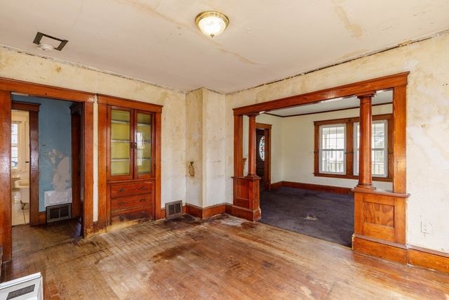 58 Lindell Avenue, Leominster, MA 01453